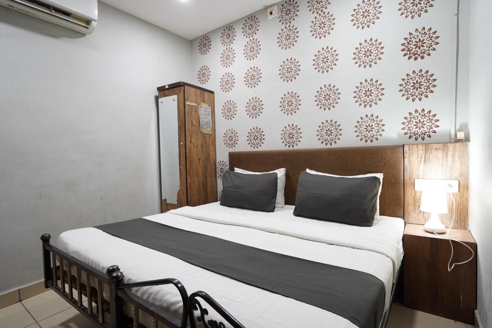 Hotel Sai Inn, Ahmedabad Airport Dış mekan fotoğraf