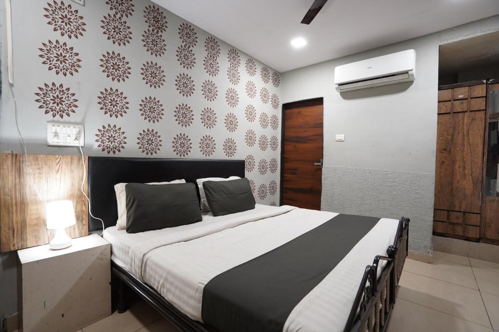 Hotel Sai Inn, Ahmedabad Airport Dış mekan fotoğraf