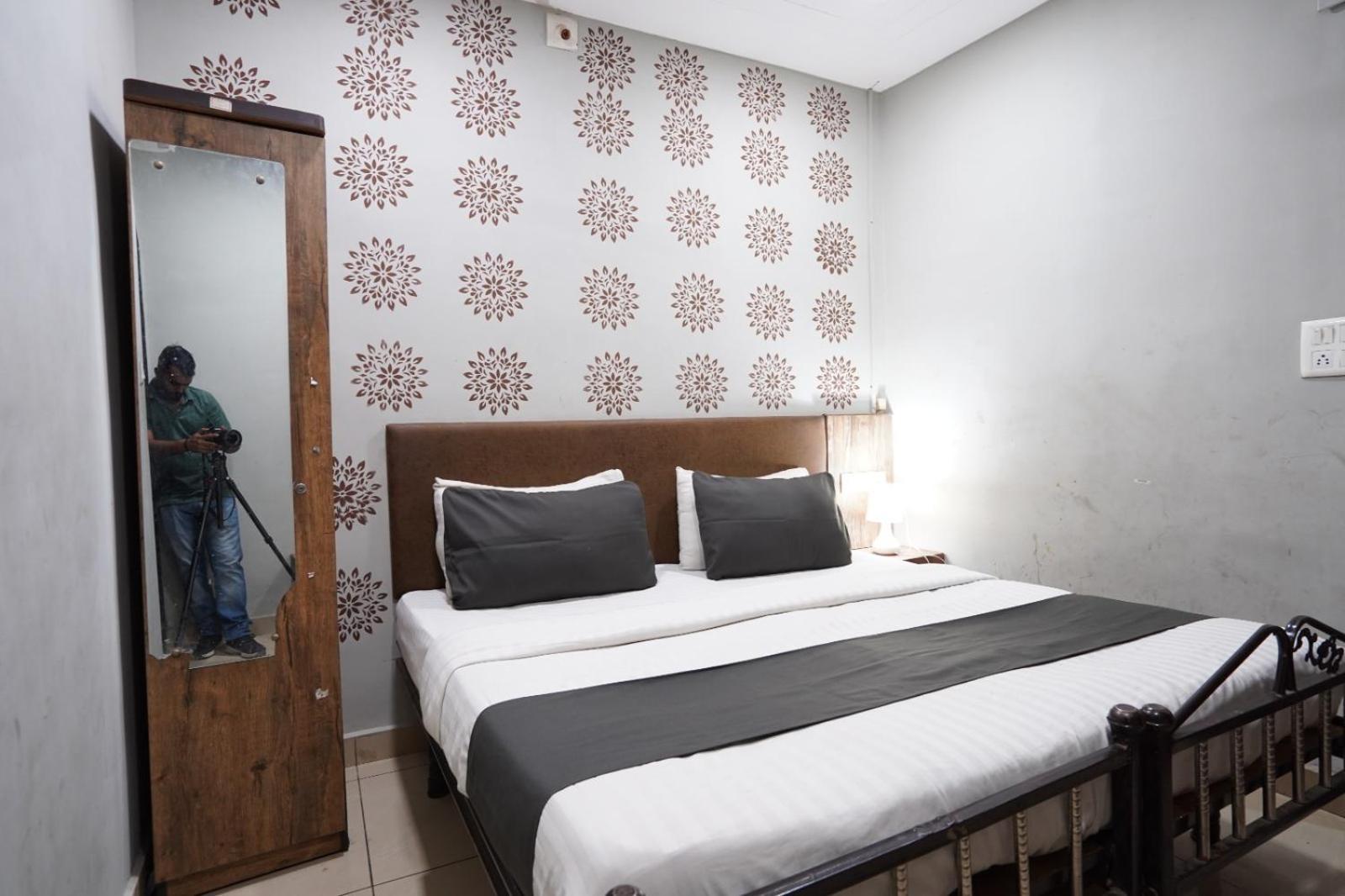 Hotel Sai Inn, Ahmedabad Airport Dış mekan fotoğraf