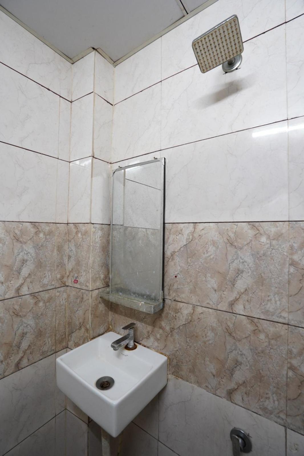 Hotel Sai Inn, Ahmedabad Airport Dış mekan fotoğraf